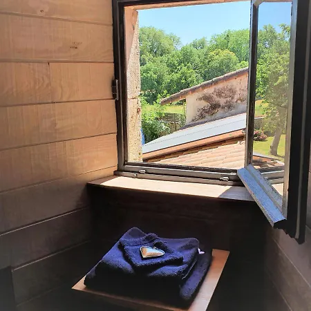 Maison Fossemagne Couette-café
