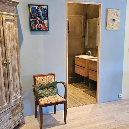 Maison Fossemagne Bed & Breakfast *