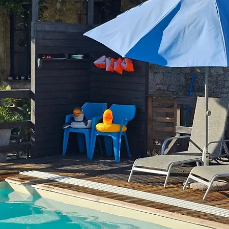 Maison Fossemagne Couette-café 3*