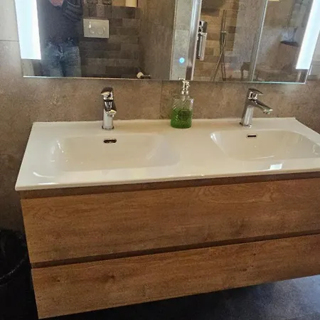 Maison Fossemagne Couette-café 3*