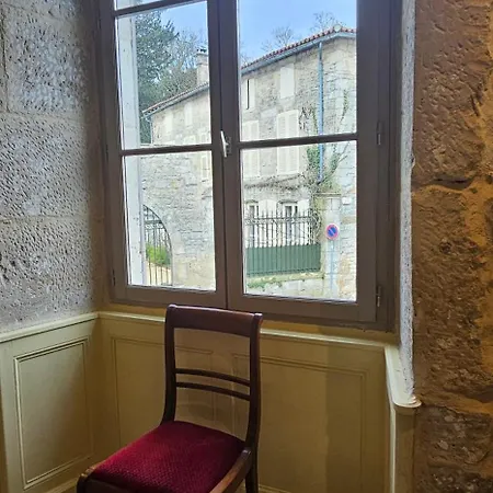 Maison Fossemagne Bed & Breakfast Mellé