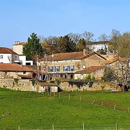 Maison Fossemagne Bed & Breakfast Melle (Deux-Sevres)